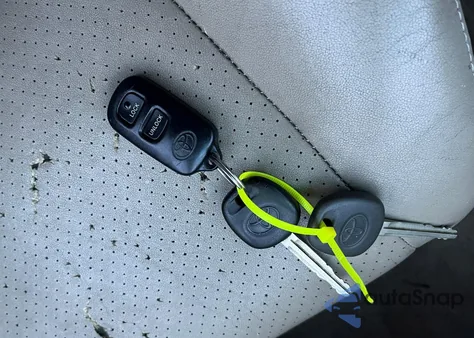 2006 Toyota Highlander Limited V6 from USA, damaged, VIN JTEEP21A160182364